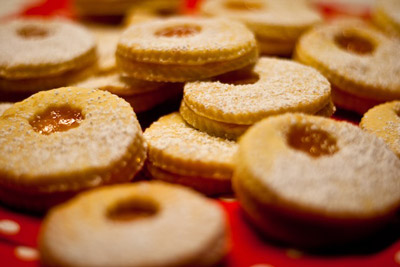 Linzer cookies